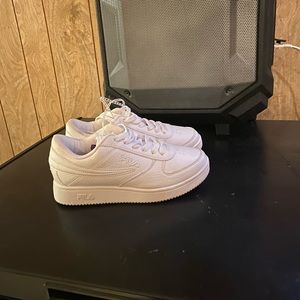 Lil girl/boy All white files